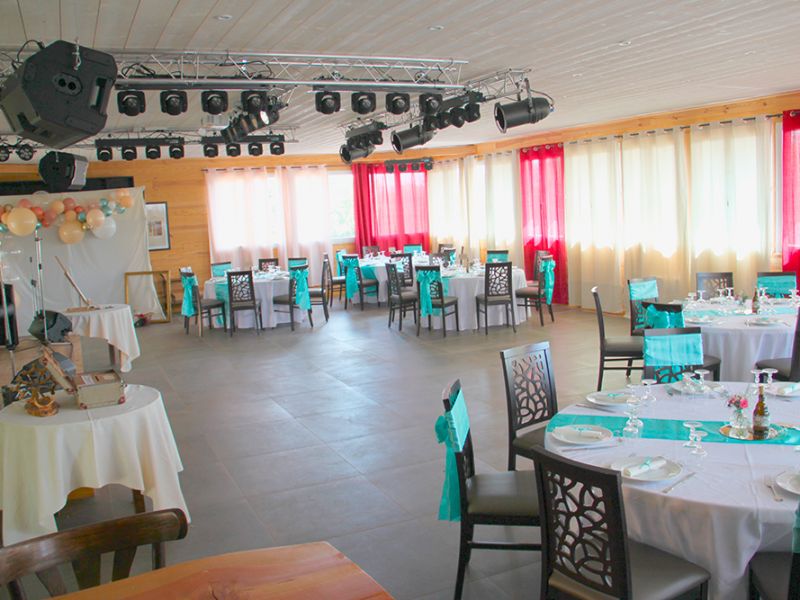 salle-mariage-02B920E63F-62EF-C495-687A-A9E18B7ED770.jpg